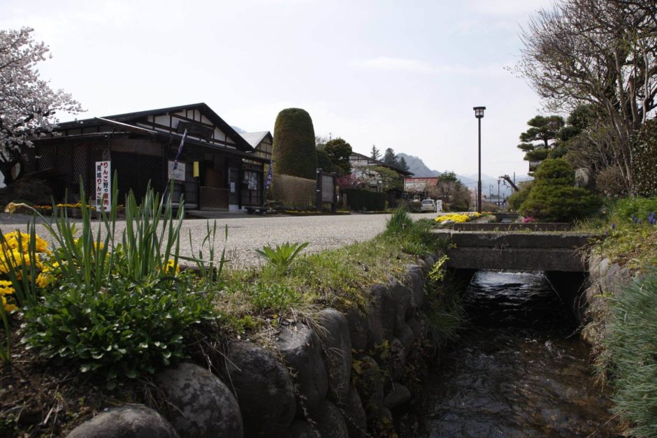 「旧須川宿・たくみの里」/里山十帖・春の寄り道スポット