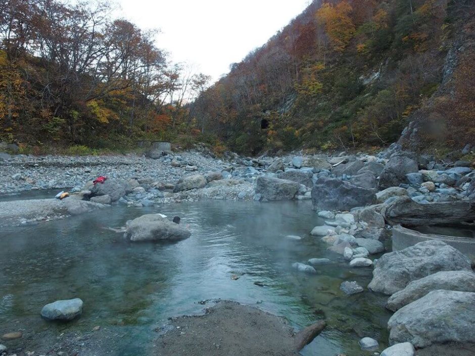 温泉好きにはたまらない秘湯がずらり